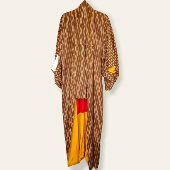 Vintage Silk Brown & White Kimono - Picture 5 of 12